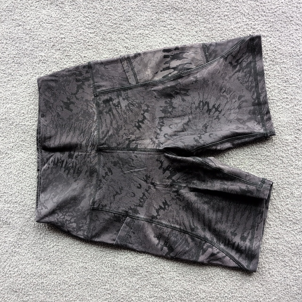 NWOT Scorpio Sol Grey and Black Tie Dye Bike Shorts size XS